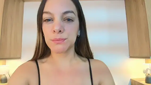 Snapshot of Isabella_Harley chatting on September 27, 2:35 pm Isabella Harley online show from September 27, 2:35 pm