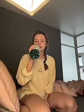 Kylie Desire online show from November 15, 11:39 pm