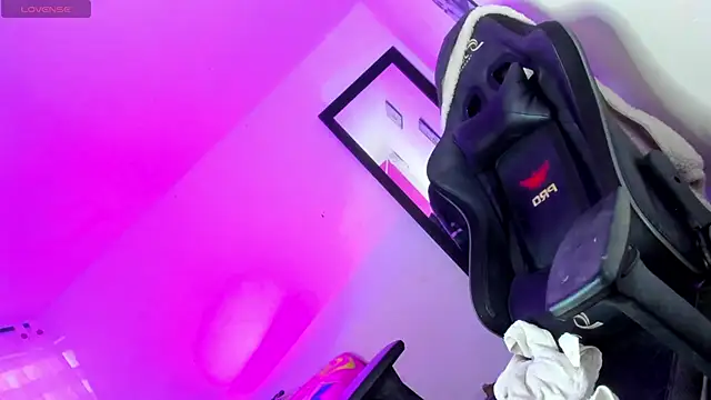 Ortegakim online show from March 25, 11:35 am