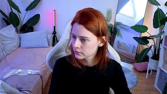 doll lesli online show from November 8, 10:09 am