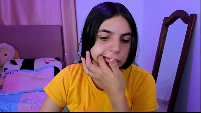  elenna online show from October 25, 8:05 pm