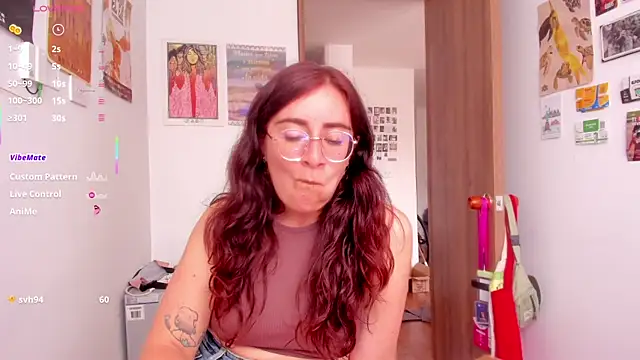 linda giggle online show from May 14, 2:45 pm