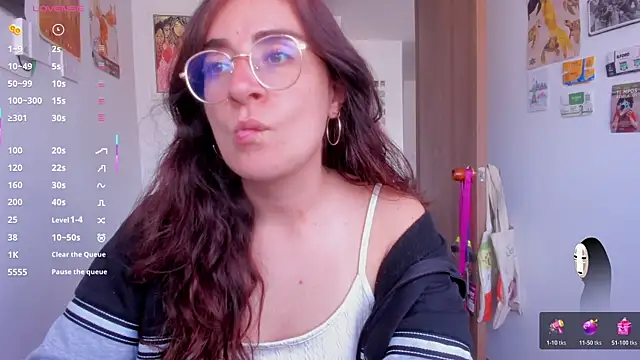 linda giggle online show from May 25, 8:19 pm