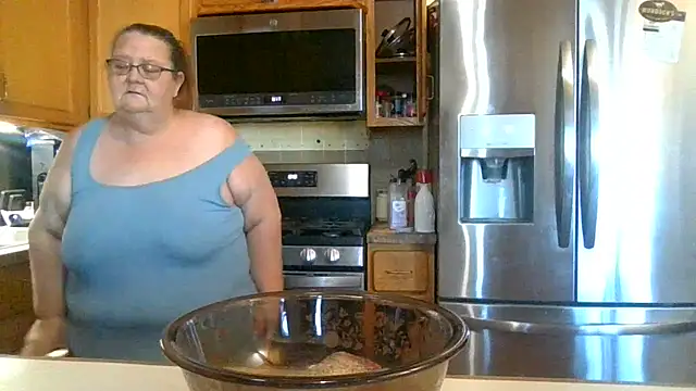 Snapshot of Hornybbw1978 chatting on September 24, 12:09 am Hornybbw1978 online show from September 24, 12:09 am