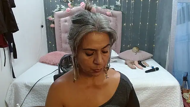 Snapshot of lalisha_96 chatting on September 11, 11:16 pm lalisha 96 online show from September 11, 11:16 pm