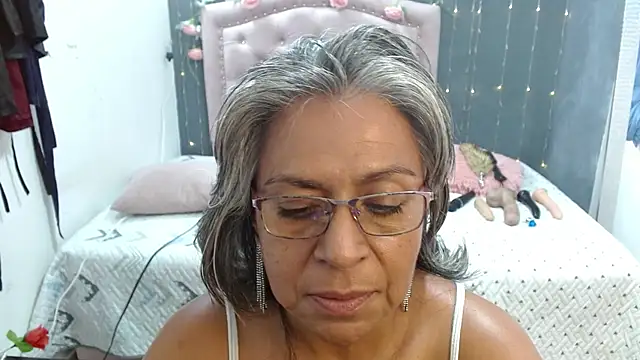 Snapshot of lalisha_96 chatting on September 30, 10:14 pm lalisha 96 online show from September 30, 10:14 pm