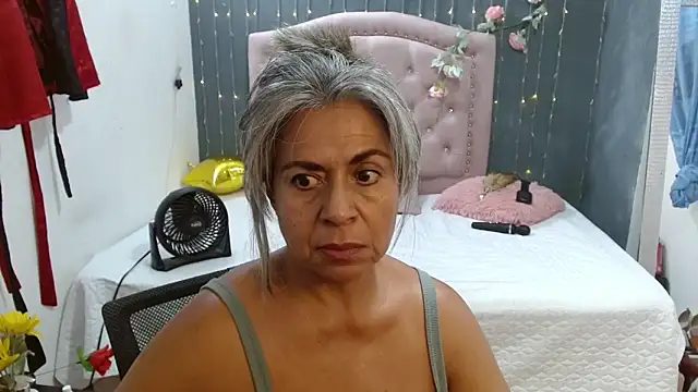 lalisha 96 online show from May 16, 1:52 am