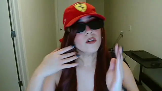 Sassy Latina online show from March 28, 4:12 am