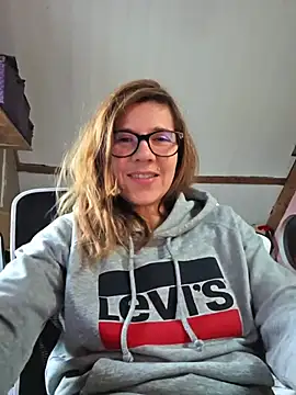 Lina lou4 online show from February 1, 10:03 am