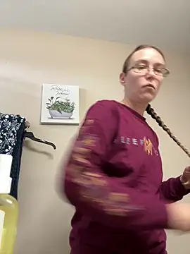 Dakota 02 online show from February 19, 3:44 pm