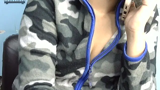 lovelydesi21 online show from November 16, 1:33 pm