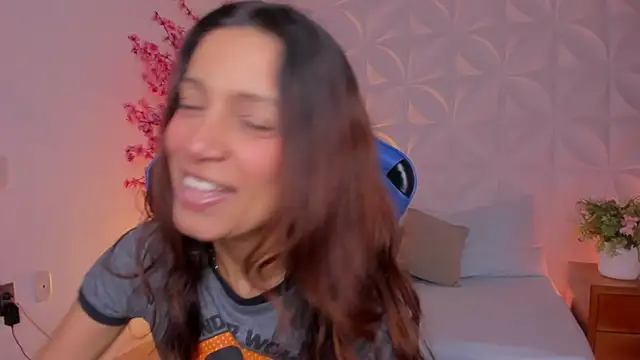 cora 22 online show from February 27, 1:11 pm