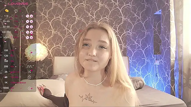 MiaMiaMeow online show from March 21, 1:49 pm