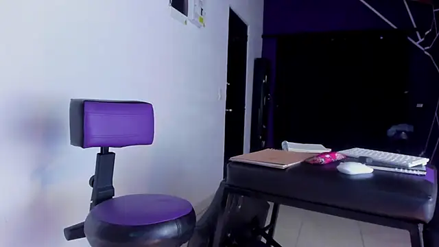 ink demonxxx online show from October 10, 2:27 am