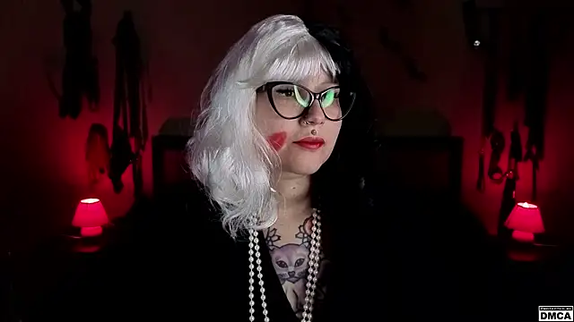 Amanita  Pantherina online show from November 1, 4:00 pm