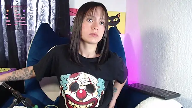 it l online show from April 10, 3:18 pm