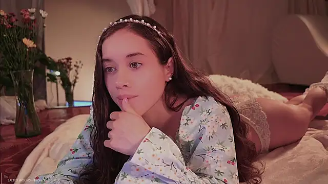  Avriles  online show from March 10, 12:47 am