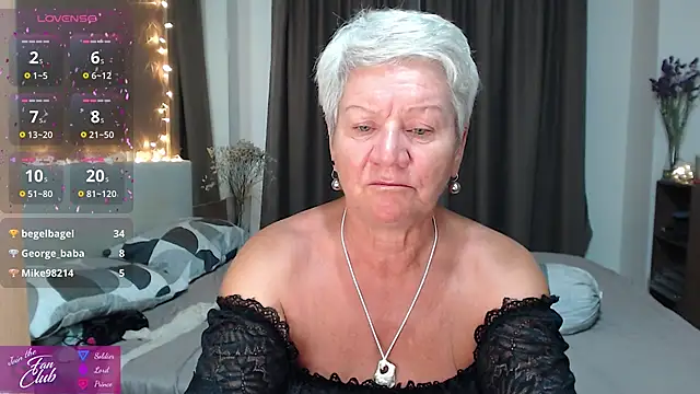 roxana brooks online show from May 5, 1:58 pm