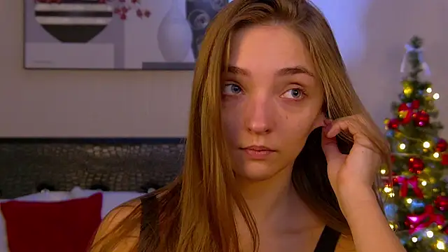 VirginieCruz online show from December 20, 5:33 am