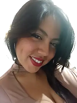 Snapshot of leah_passion chatting on September 24, 10:09 pm leah passion online show from September 24, 10:09 pm