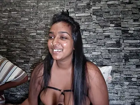 Xindias fantasyX online show from April 26, 7:55 pm