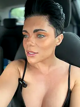 LukeLouHarvey online show from November 22, 7:22 am