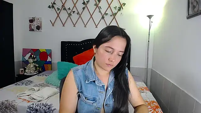 naughty girl 4u online show from May 11, 12:24 am