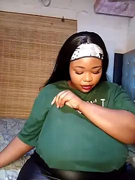 Aalyiah445 online show from October 19, 5:48 pm