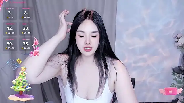 SHY- -girl online show from May 9, 6:04 am
