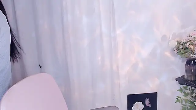 SHY- -girl online show from May 20, 2:30 am