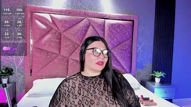 Amanda-Cruz online show from May 9, 1:07 am