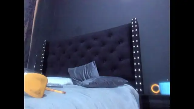 amareto queen online show from March 23, 9:21 pm