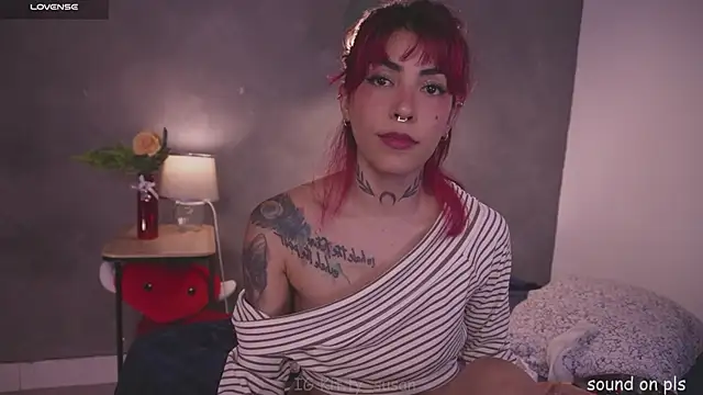 kitty pruu online show from May 25, 11:48 pm