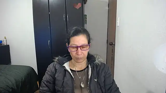 latin49 online show from March 28, 5:07 am