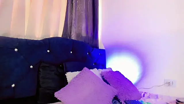 lesly xx online show from May 25, 7:13 pm