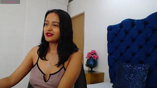 Lili666  online show from May 12, 3:26 am