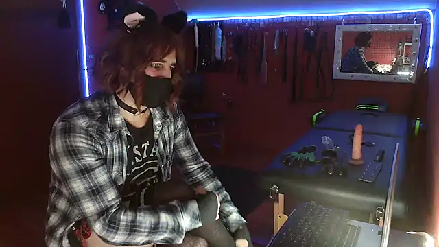 Snapshot of Ginny-the-bdsm-nympho chatting on October 2, 5:07 pm Ginny-the-bdsm-nympho online show from October 2, 5:07 pm