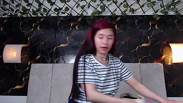 adriscute online show from May 8, 4:38 am