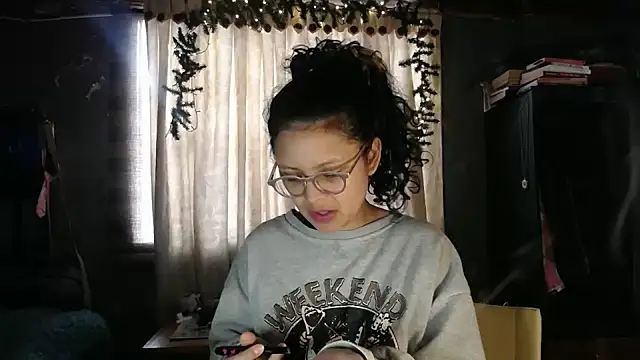 Hathorlove online show from January 12, 1:49 pm