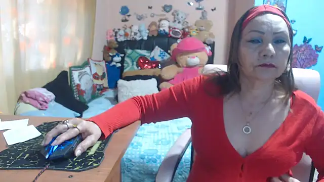 milfeddy  online show from November 12, 8:07 pm