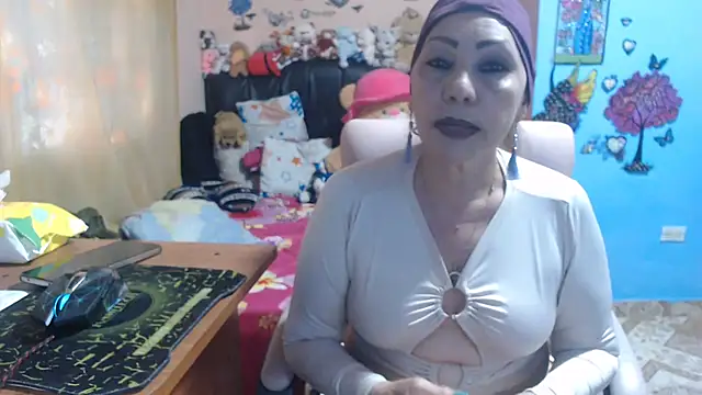 milfeddy  online show from May 17, 8:52 pm