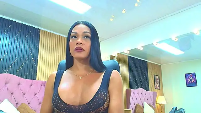 BARBIE BROWNN online show from March 31, 2:50 pm