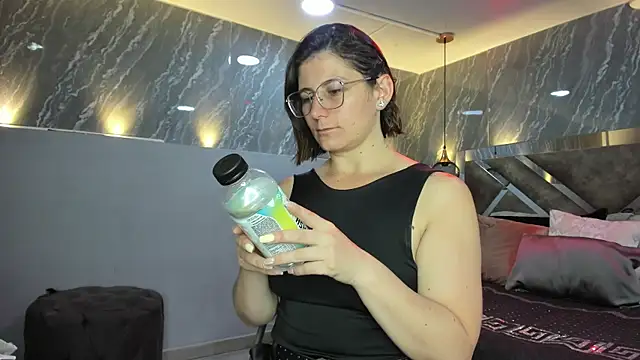 SarahDeyvis online show from March 30, 12:16 pm