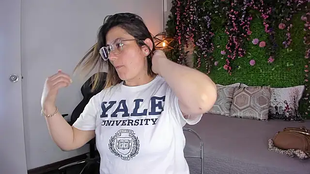 SarahDeyvis online show from March 13, 3:19 am