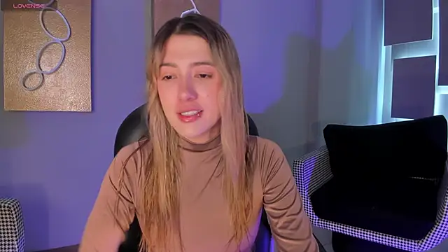 EveBensonX online show from February 22, 5:58 pm