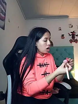 Snapshot of Sofia_888 chatting on October 21, 1:15 pm Sofia 888 online show from October 21, 1:15 pm