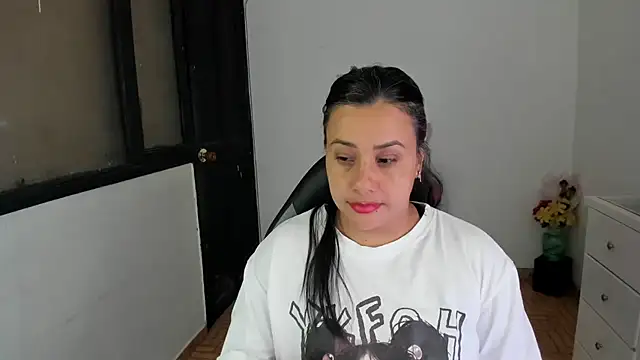 smile sweetpao online show from November 1, 9:52 pm