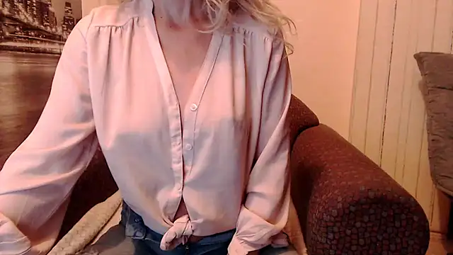 mesexylady34 online show from September 18, 4:38 pm