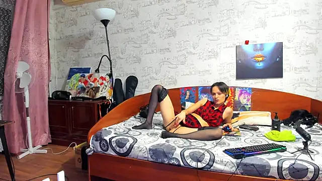 KagamiTayga online show from December 17, 3:33 am