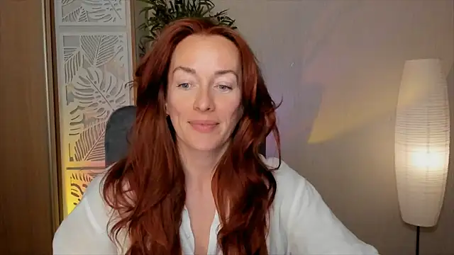 RebeccaMartinez online show from May 15, 2:09 pm